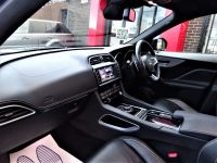 Jaguar F-pace 3.0d V6 S AWD 300 PS AP-GTS WIDEBODY ASV PAN ROOF MASSIVE SPECIFICATION BLACK DIAMOND PACK Estate Diesel Black