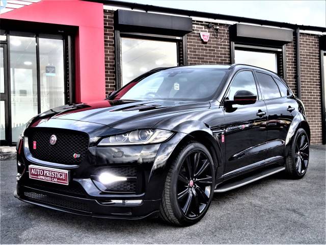 Jaguar F-Pace 3.0d V6 S AWD 300 PS AP-GTS WIDEBODY ASV PAN ROOF MASSIVE SPECIFICATION BLACK DIAMOND PACK Estate Diesel Black