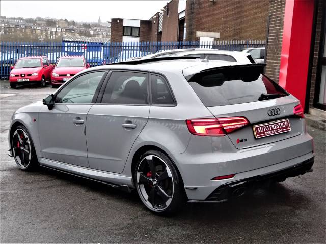 2018 Audi RS3 2.5 Quattro 5dr S Tronic NARDO GREY HUGH SPEC PAN ROOF RED STITCHED BUCKET LEATHER SPORTS EXHAUSTS