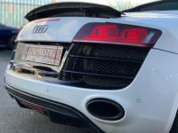 Audi R8 5.2 FSI Quattro 2dr R Tronic Convertible Petrol White