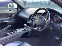 Audi R8 5.2 FSI Quattro 2dr R Tronic Convertible Petrol White