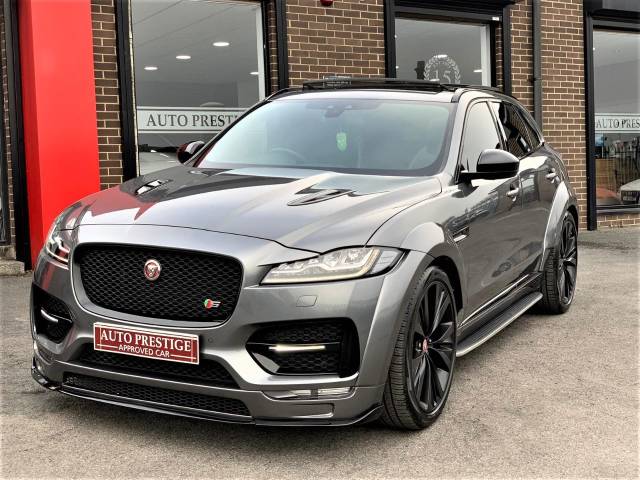 2016 Jaguar F-Pace 3.0d V6 S 5dr Auto AWD GTS UPGRADES PANROOF REAR ENTERTAINMENT