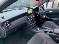 Mercedes-Benz A 45 2.0 AMG 4MATIC AUTO 67 REG HUGE SPECIFICATION CALCITE WHITE AS NEW CONDITION Hatchback Petrol White