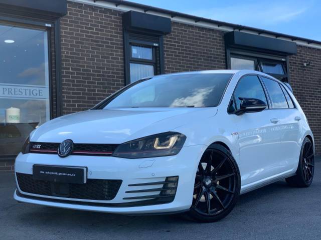 Volkswagen Golf 2.0 GOLF GTI PERFORMANCE PACK DSG Hatchback Petrol White