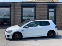 Volkswagen Golf 2.0 TSI R 3dr DSG Hatchback Petrol White