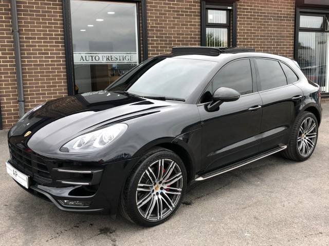Porsche Macan 3.6 Turbo 5dr PDK PARTEX TO CLEAR HUGE SPEC RED LEATHER PAN ROOF SPORTS EXHAUSTS Estate Petrol Black