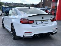 BMW M4 3.0 M4 2dr DCT Coupe Petrol White