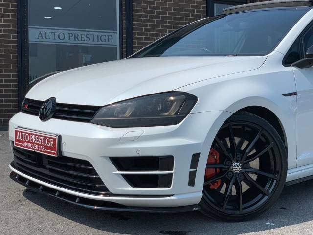 Volkswagen Golf 2.0 TSI R 5dr DSG WHITE PAN ROOF PRETORIAS BLACK PACK 65 REG Hatchback Petrol White