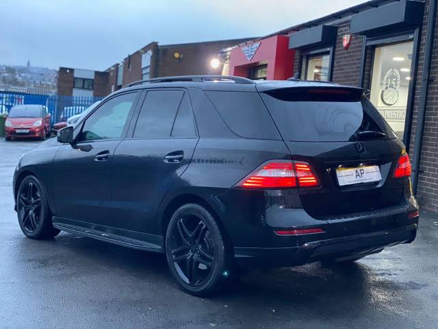 2013 Mercedes-Benz M Class 3.0 ML350 CDi BlueTEC Sport 5dr Auto FACTORY AMG SPEC+PANROOF