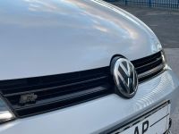 Volkswagen Golf 2.0 TSI 310 R 5dr 4MOTION DSG RARE WHITE SILVER Hatchback Petrol Silver