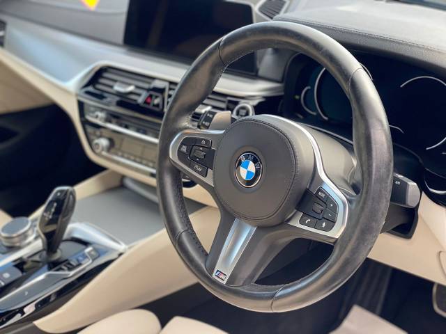 2017 BMW 5 Series 2.0 520d M Sport 4dr Auto M PERFORMANCE AERO PACKAGE DARK GREY