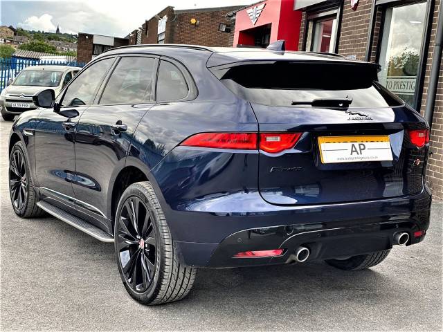 2017 Jaguar F-Pace 3.0d V6 S 5dr Auto AWD 67 REG RARE DEEP BLUE WITH BLACK PACKAGE AND HUGE UPGRADES FROM FACTORY