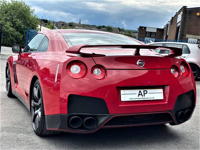 2009 Nissan GT-R 3.8 Black Edition 2dr Auto [Sat Nav] STAGE 1 POWER UPGRADE LOVELY BRIGHT RED WITH BLACK PACKAGE