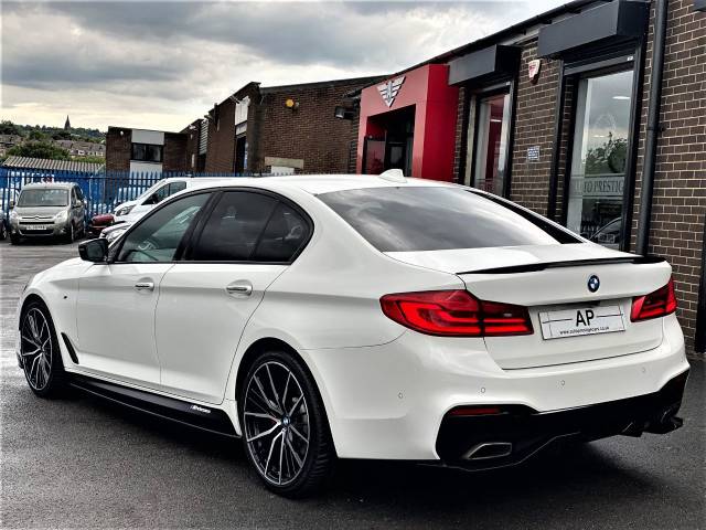 2017 BMW 5 Series 2.0 520d M Sport 4dr Auto M PERFORMANCE PACK+20