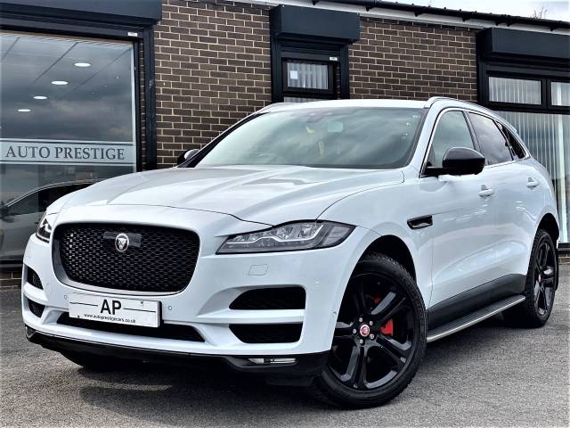 Jaguar F-Pace 3.0d V6 Portfolio 5dr Auto AWD PANROOF+LANE ASSIST+ACC+B/PACK Estate Diesel White