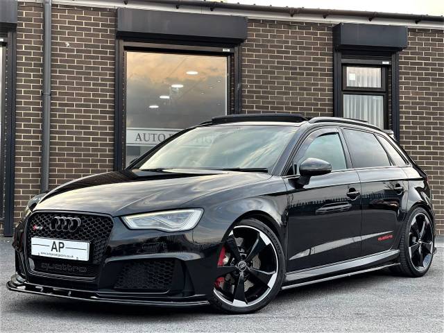 Audi RS3 2.5 TFSI RS 3 Quattro 5dr S Tronic [Nav] Hatchback Petrol Black