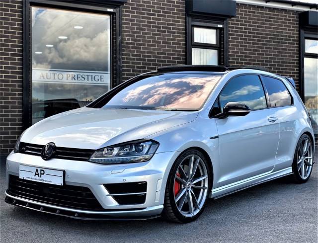 2017 Volkswagen Golf 2.0 TSI R 3dr DSG HIGHEST SPEC PAN ROOF LEATHERS R/CAM DCC SATNAV LOWERED