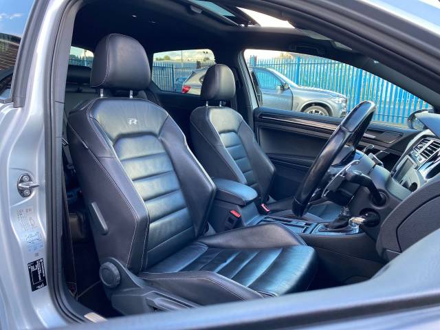 2017 Volkswagen Golf 2.0 TSI R 3dr DSG HIGHEST SPEC PAN ROOF LEATHERS R/CAM DCC SATNAV LOWERED