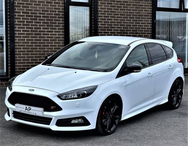 2017 Ford Focus 2.0 TDCi 185 ST-3 5dr HIGH SPEC+FULL HEATED LEATHER+REVERSE CAMERA