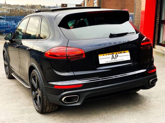 2016 Porsche Cayenne 3.0 Diesel 5dr Tiptronic S HUGE SPEC 18K WORTH EXTRAS RED LEATHER