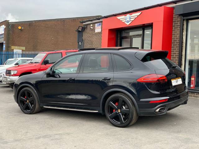 2016 Porsche Cayenne 3.0 Diesel 5dr Tiptronic S HUGE SPEC 18K WORTH EXTRAS RED LEATHER