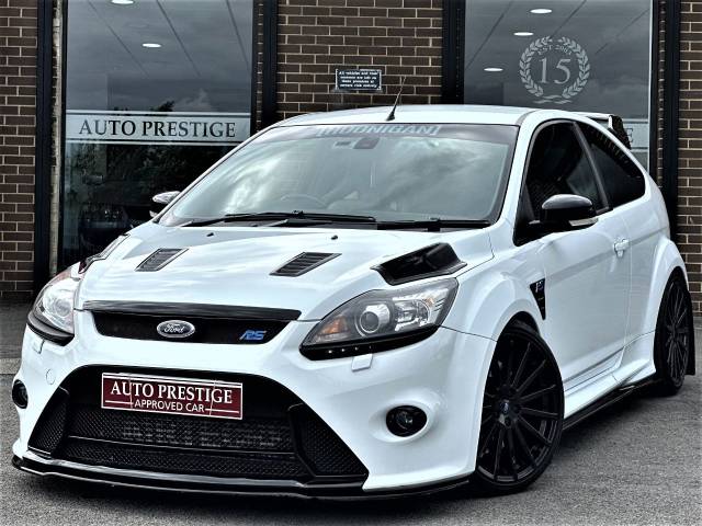 Ford Focus 2.5 RS 3dr FINAL EDITION Hatchback Petrol White