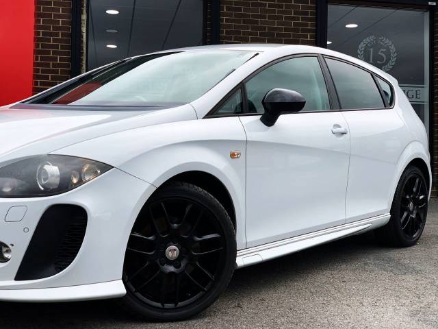 2012 SEAT Leon 2.0 TDI CR FR+ 5dr SUPERCOPA SPECIFICATION K1 CUPRA FLARED KIT CENTRAL EXHAUSTS RAREST