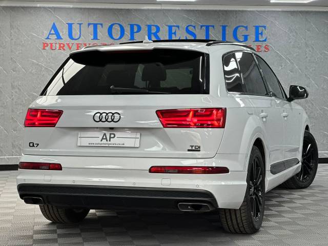 2015 Audi Q7 3.0 TDI Quattro S Line 5dr Tip Auto OVER 15K EXTRAS BLACK PACK TRAILER PACK PANO ADP CRUISE
