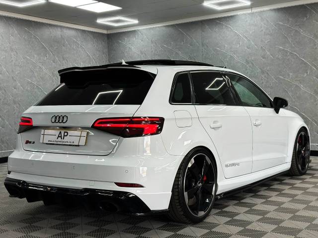 2018 Audi RS3 2.5 Quattro 5dr MRC STAGE 2 550 17K UPGRADES BUCKETS PAN CARBON EVENTURI MILLTEKS DESIGN PACK AUDISON