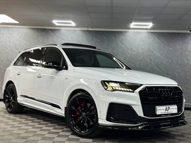 Audi Q7 3.0 50 TDI Quattro Black Edition 5dr Tiptronic PAN ROOF 360 CAMS BOSE 7 SEATER GLACIER WHITE Estate Diesel White
