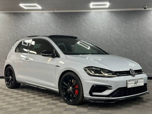 2018 Volkswagen Golf 2.0 TSI 310 R 3dr 4MOTION DSG AKRAPOVIC PAN ROOF PEARL WHITE 7.5 MODEL
