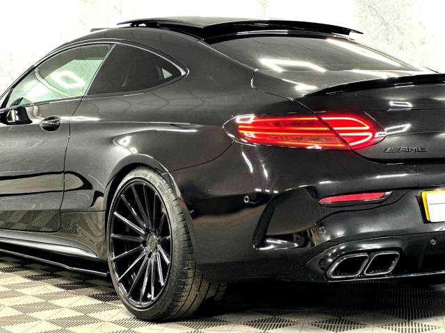 2018 Mercedes-Benz C Class 4.0 C63S Premium Plus 2dr 9G-Tronic FACELIFT VIRTUAL COCKPIT LATER SPEC VOSSENS HYBRID VFS2 ALLOYS