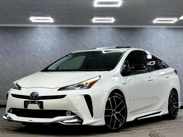2020 Toyota Prius 4.0 Toyota Prius 1.8 VVT-h Business Edition CVT Euro 6 (s/s) 5dr HUGE SPEC|FRESH JAPAN IMPORT