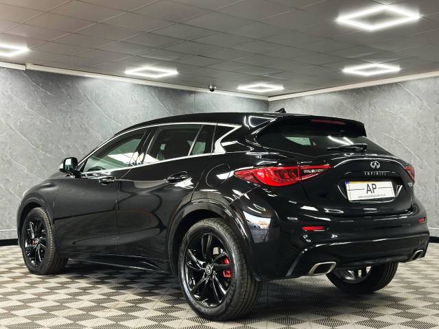 2016 Infiniti Q30 1.5d Premium 5dr DCT PAN ROOF HEATED SEATS LOW TAX MERCEDES ENGINEERED