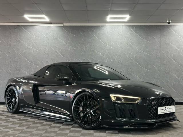 2018 Audi R8 5.2 FSI V10 Plus Quattro 2dr S Tronic CARBON EDITION HUGE SPEC BLACK FASH GHOST II 2018