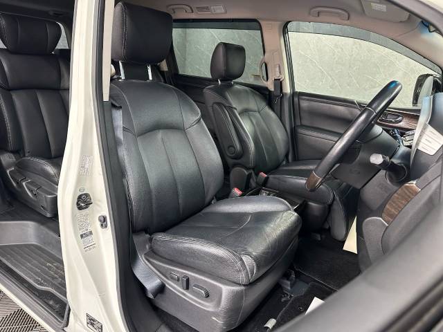 2013 Nissan Elgrand 2.5 AUTO HIGHWAY STAR 4X4 NISMO STYLING PACK