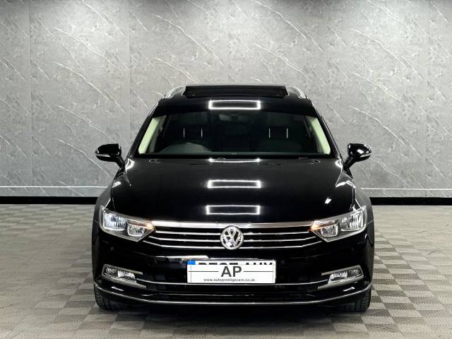 2017 Volkswagen Passat 2.0 TDI GT 5dr DSG [Panoramic Roof]