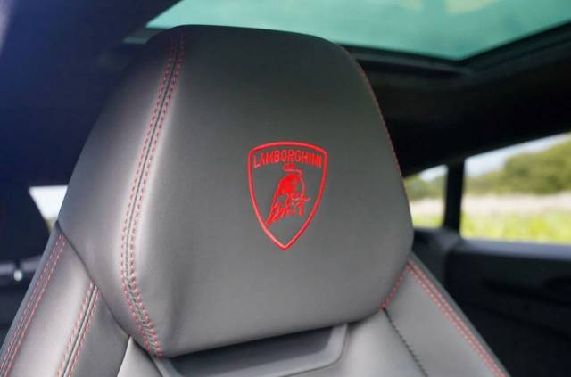 2023 Lamborghini Urus 4.0 T URBAN EX NERO EDITION NARDO GREY WITH HIGH SPEC AKRAPOVIC SYSTEM