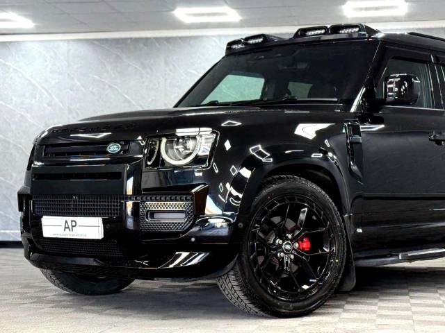 2023 Land Rover Defender 3.0 D250 X-Dynamic SE 110 5dr Auto [7 Seat] URBAN KIT
