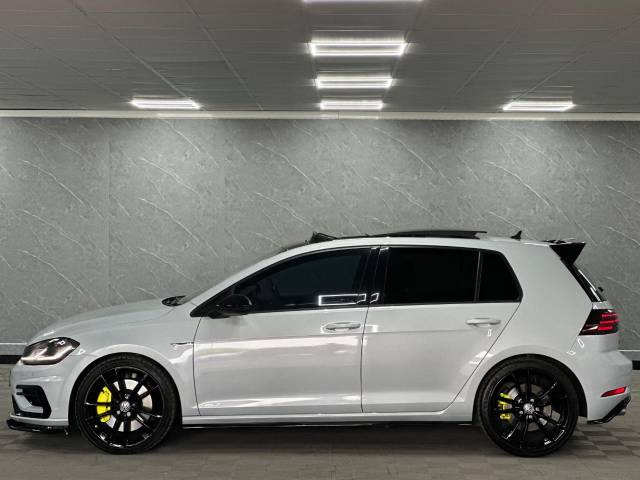 2017 Volkswagen Golf 2.0 R