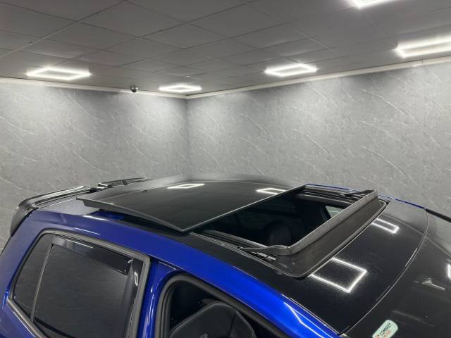 2017 Volkswagen Golf 2.0 TSI 310 R 5dr 4MOTION DSG PAN ROOF LEATHER DCC DYNO AUDIO PRETS REVERSE CAM