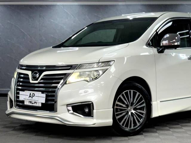 22017 Nissan Elgrand ELGRAND E52 AUTO 3.5 AUTO HIGHWAY STAR 7 SEATS