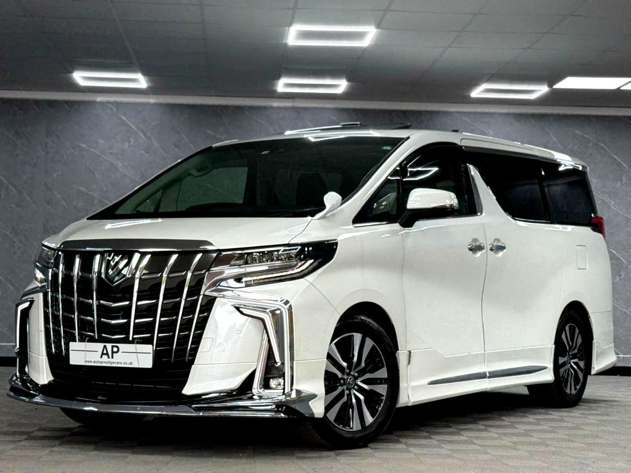 2022 Toyota Alphard