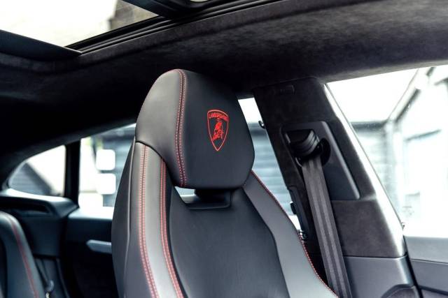 2023 Lamborghini Urus 4.0 V8 BiTurbo S Auto 4WD Euro 6 5dr VAT QUALIFYING | URBAN NERO CONVERSION