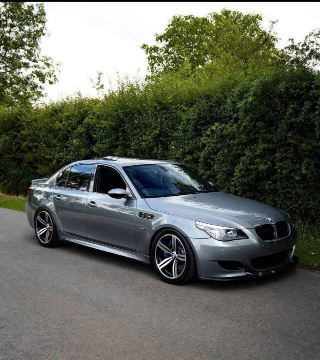 BMW M5 bmw m5 saloon 5.0 v10 Saloon Petrol Space Grey