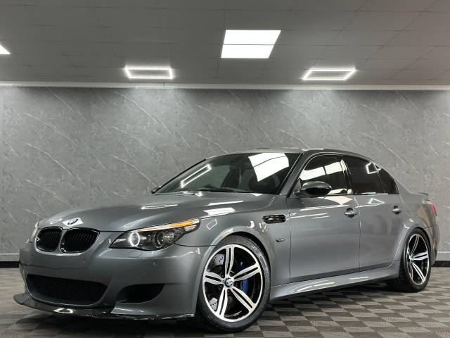 2007 BMW M5 bmw m5 saloon 5.0 v10