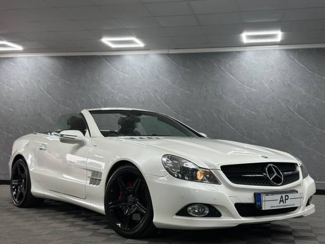 Mercedes-Benz SL Class 3.5 SL 350 Night Edition 2dr Tip Auto LIMITED EDITION 1/100 LOW MILEAGE Convertible Petrol White