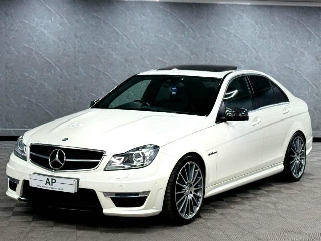2013 Mercedes-Benz C 63 AMG 6.3 C63 V8 AMG SpdS MCT Euro 5 4dr AMG PERFORMANCE PACK PLUS | FACTORY LSD | PRISTINE