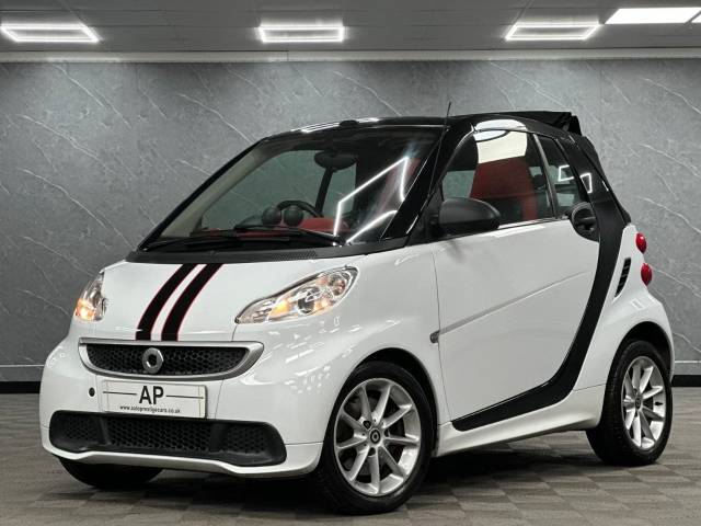 Smart Fortwo Cabrio 1.0 Passion mhd 2dr Softouch Auto RED INTERIOR SAT NAV Convertible Petrol White