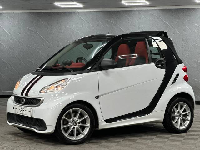2013 Smart Fortwo Cabrio 1.0 Passion mhd 2dr Softouch Auto RED INTERIOR SAT NAV